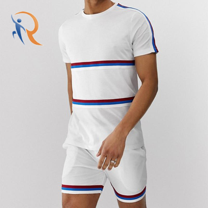 Mens T-shirt With Contrast Mesh Panels RTC10