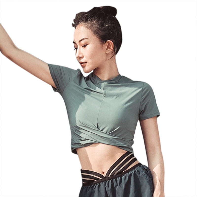 product-Ruiteng-Wholesale Stylish Gym Sportswear Short Sleeve Yoga T-Shirt for Women-img