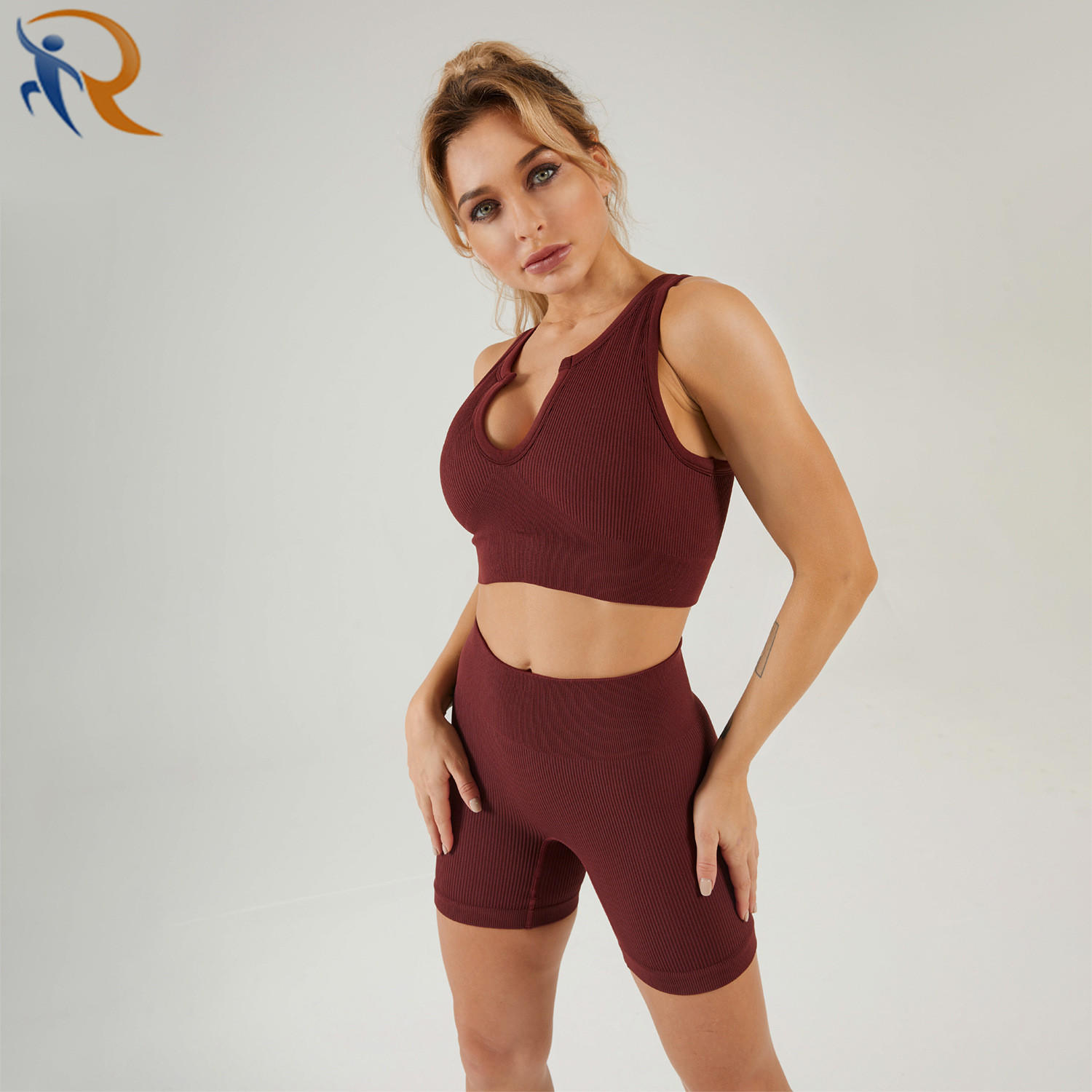 Wholesale Fashion Women Soft Seamless U Shape Tank Shorts Yoga Suit