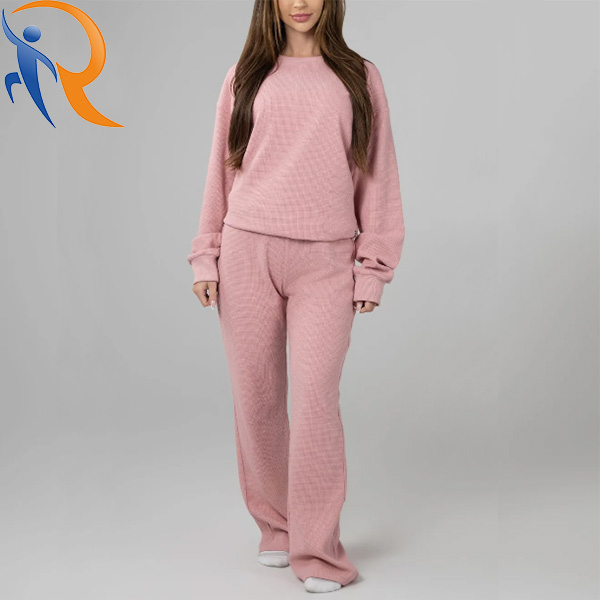 Women's Pink Crew-neck Long Sleeves For Comfort and Warmth Tracksuits