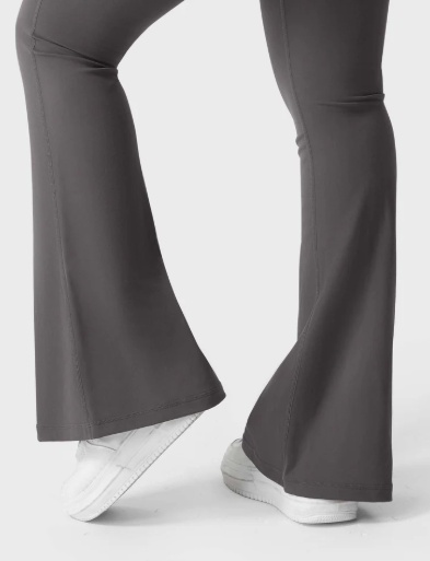 product-Flared Leggings with Pockets-Ruiteng-img