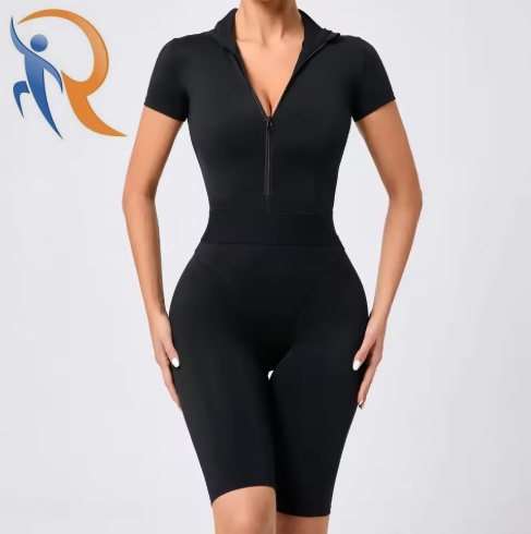 Long-sleeve base layer fitness yoga set for women, high-intensity workout leggings, gym one-piece yoga exercise suit