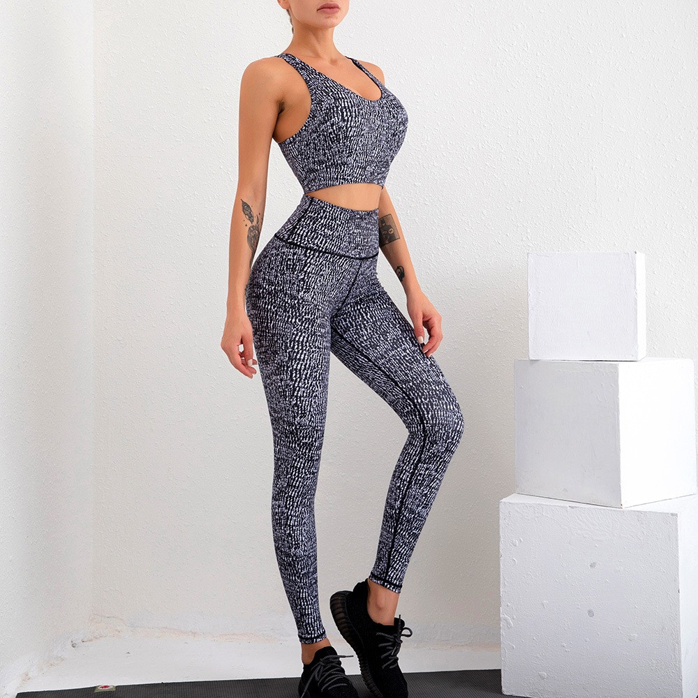 product-Ruiteng-Spring 2021 print color yoga suit womens fitness fast dry slim seamless yoga suit tw